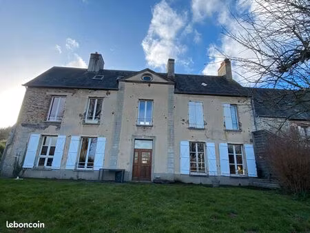 maison de maître - 180m² - écoles  gare et commerces à pied