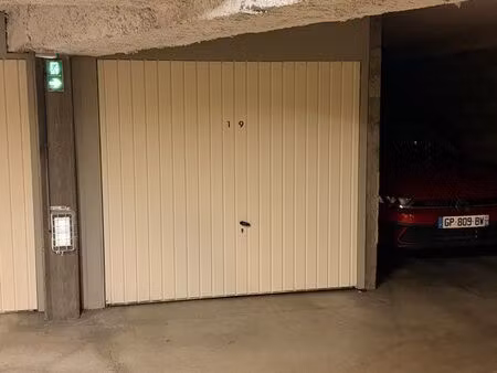 box a vendre - top emplacement