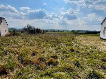 terrain constructible 751 m² – secteur croix petite