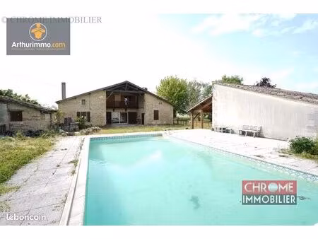 ferme 9 pièces 239 m²