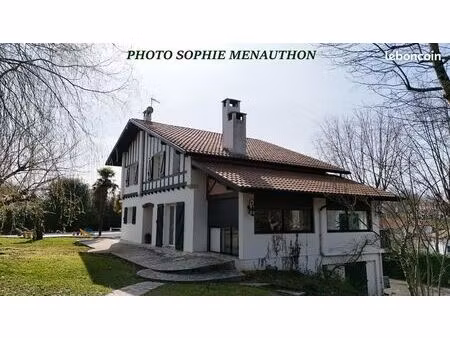 maison 6 pièces 180 m²