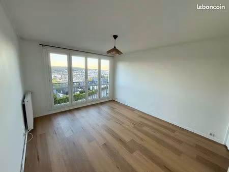 t3 entièrement rénové  lumineux avec vue dégagée + parking & cave – proche rouen