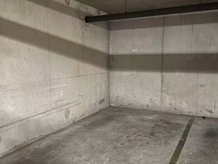 location parking marseille 6ème