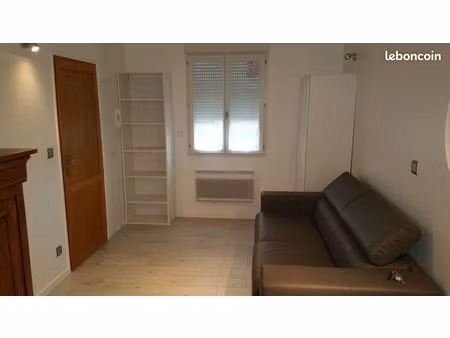 loue studio meuble 19m² zone pavillonnaire