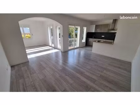 location t3 en vide à l’année. bandol  hypercentre au calme