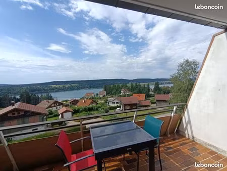malbuisson loue studio avec balcon vue lac