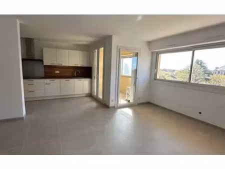 salon-de-provence (13300)