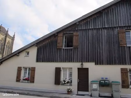 location t2 à doubs