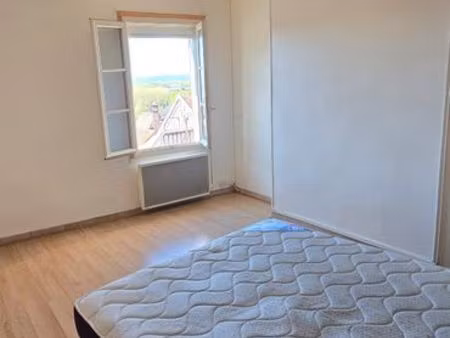 t2 46 m² centre joigny – calme  lumineux – disponible mai 2026