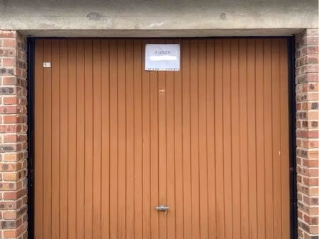 box / garage à louer