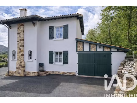 maison traditionnelle à saint-étienne-de-baïgorry (64430)