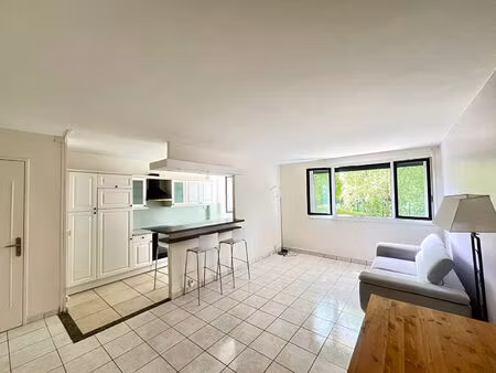 vente appartement 2 pièces  49.00m²  athis