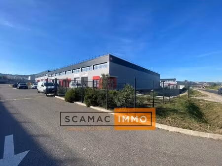 location entrepôt 277 m²