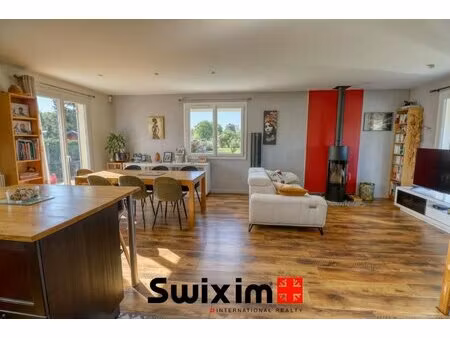 maison 108 m²  4 chambres  piscine et garage - le pian medoc