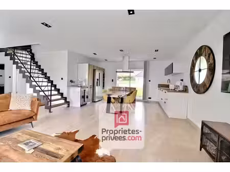 12 mn gare de montargis - a vendre maison contemporaine recente 5 pieces  4 chambres + stu