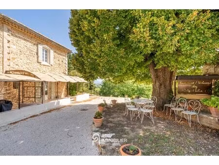 authentique mas de 160 m² avec appartement de 50 m²  sur parcelle de 1 75 ha de parc...