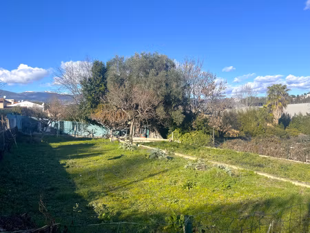 terrain a batir proche toutes commodites