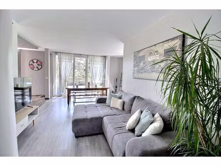 vente appartement 3 pièces  71.60m²  élancourt