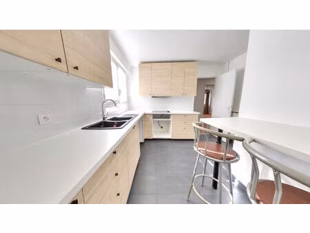 vente appartement 2 pièces  48.69m²  bry