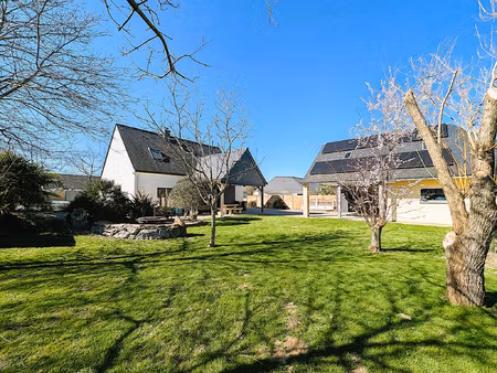 maison familiale de 140 m2 avec piscine