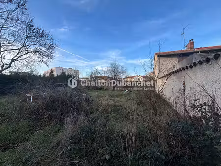 exclusif terrain constructible roanne 758 m2