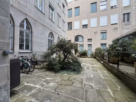 local commercial 230 m2 centre ville