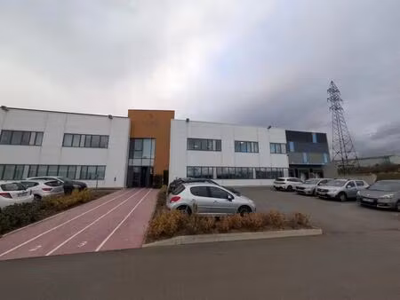 location local d'activités 6 000 m²