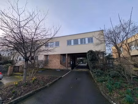 location bureaux 200 m² à 1 000 m²