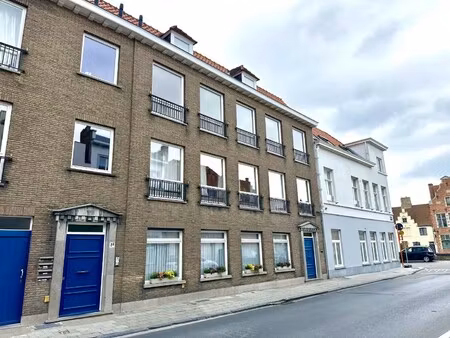 lichtrijk appartement met twee slaapkamers