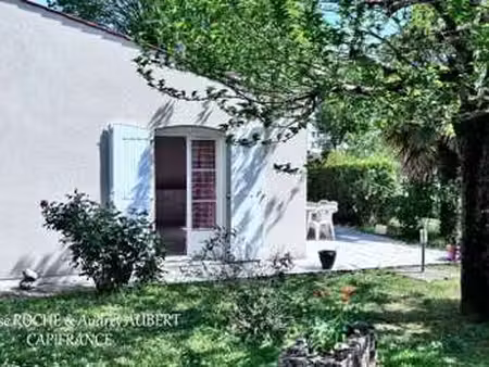 vente maison à saintes (17100) : à vendre / 88m² saintes