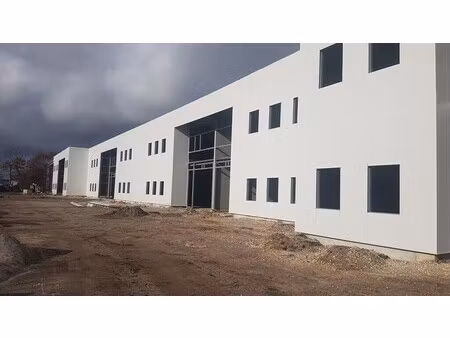 vente local d'activités 47 m² à 498 m²
