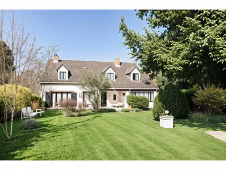 vente maison  252.16m²  villeneuve