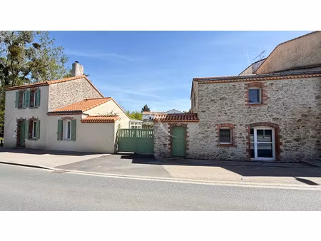 vente maison 7 pièces 180 m² à bournezeau (85480)  348 150 €
