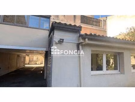 vente bureaux et commerces à niort (79000) : à vendre / 194m² niort