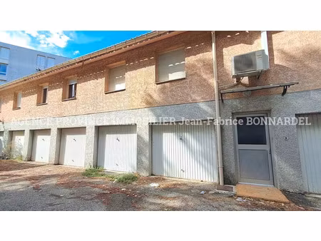 vente immeuble 1 pièces 17m2 bagnols-sur-cèze 30200 - 134820 € - surface privée