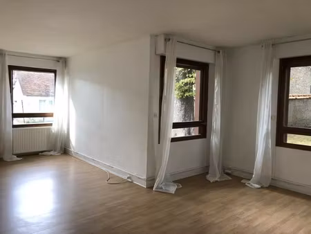 location appartement 3 pièces 60m² palaiseau 91120