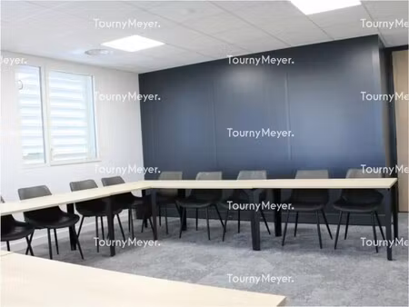 location bureaux 13 m² à 120 m²