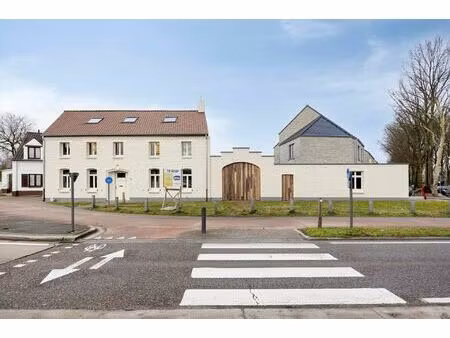 commercieel te koop in dilsen-stokkem met 4 slaapkamers