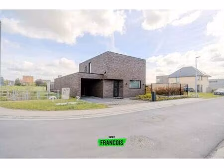 huis te koop in houthulst met 3 slaapkamers