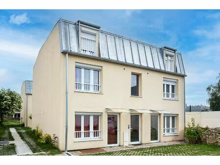 location appartement 1 pièce  24.57m²  le blanc