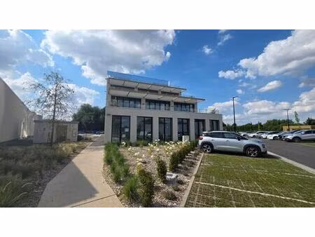 location bureaux 250 m²