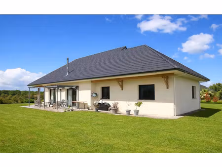 maison abère 134.6 m² t-5 à vendre  279 150 €