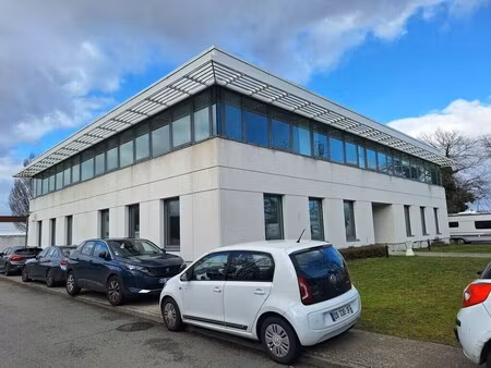 location bureaux 263 m²