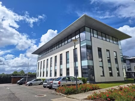 location bureaux 485 m² à 1 455 m²