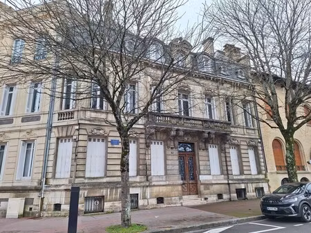 location bureaux 144 m² à 434 m²