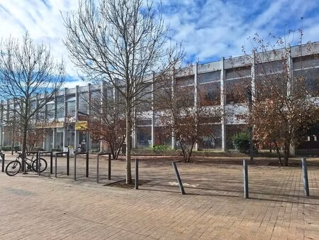 location bureaux 75 m² à 815 m²