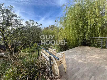 maison d'exception à vendre à jonquières avec vue dégagée et grand terrain