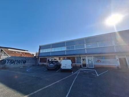 location bureaux 150 m²