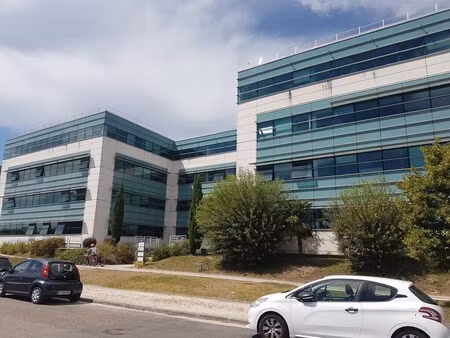 location bureaux 178 m² à 2 950 m²