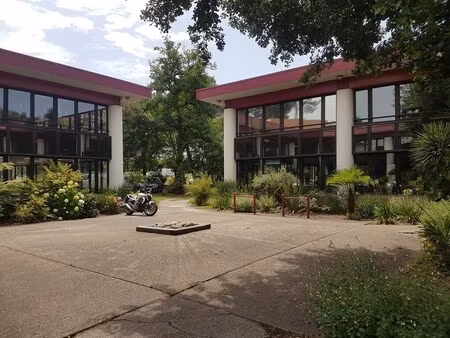 location bureaux 201 m² à 521 m²